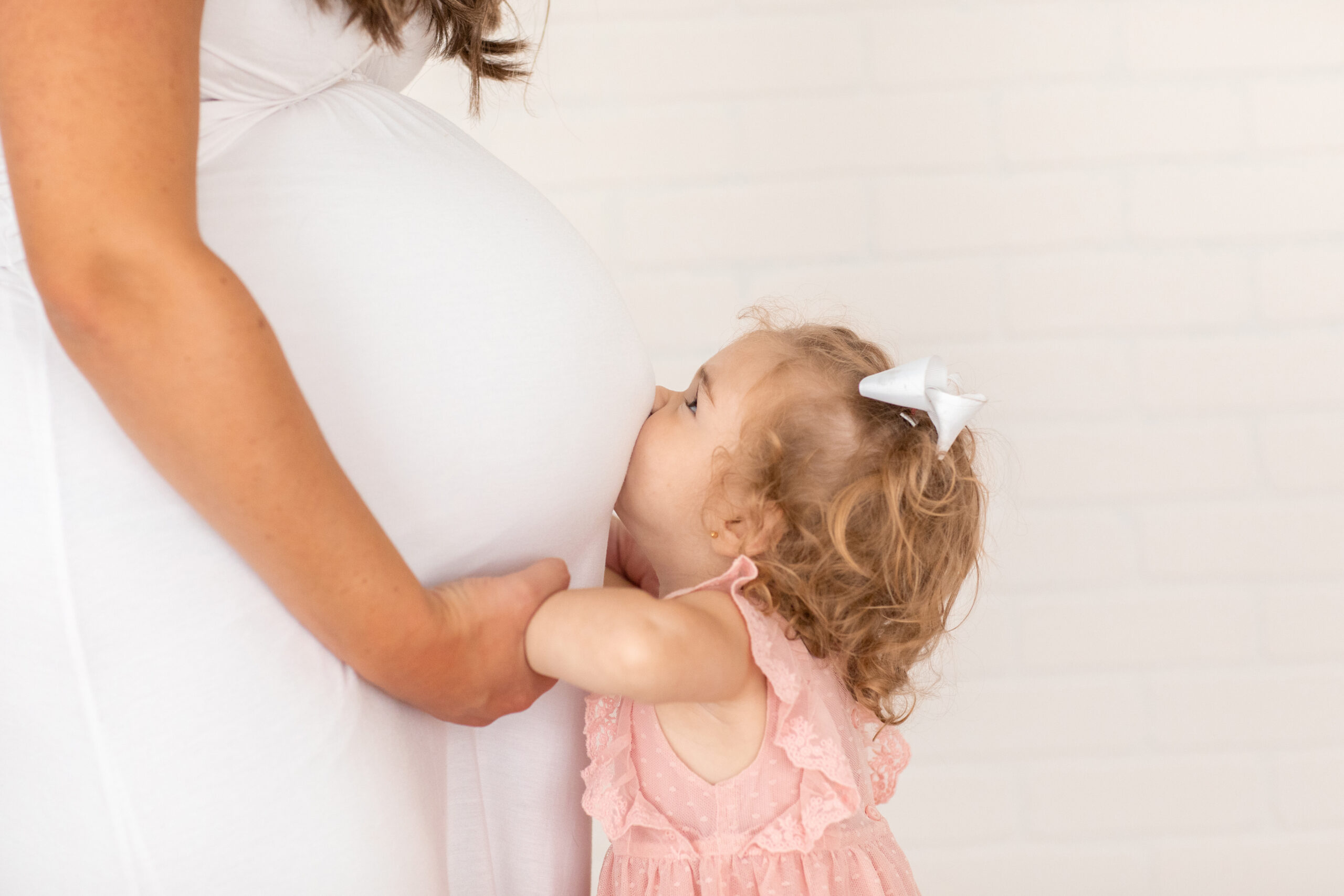 Maternity Portraits: Top Three Questions - ivorytreeportraits.com