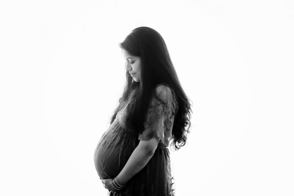 MATERNITY portrait